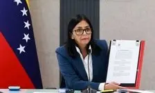 سرپرست دولت ونزوئلا خواستار روابط متعادل با آمریکا بر اساس حاکمیت و عدم مداخله شد/ رودریگز بر تعهد خود به صلح و همزیستی مسالمت‌آمیز تأکید کرد