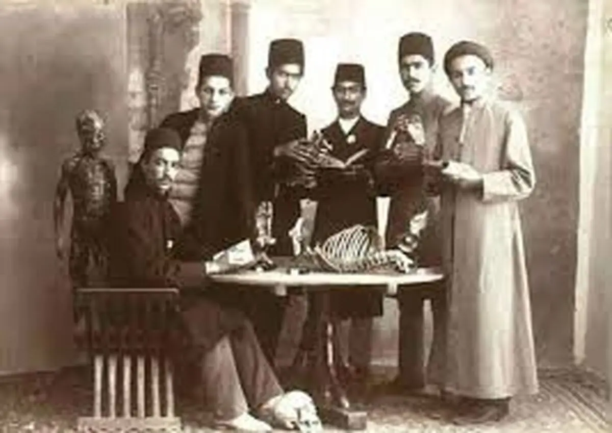 سفر در زمان؛ چند پزشک در یک بیمارستان و در دوره قاجار 