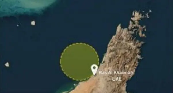 چند کشتی در سواحل امارات پیام ترک محل را دریافت کردند/ امارات از آتش گرفتن نفتکش خود خبر داد


