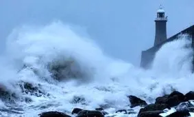 توفان در انگلیس قربانی گرفت/ ویدئو