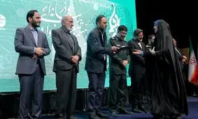 تقدیر از حسین شریعتمداری، آمنه سادات ذبیح پور و سخنگوی دولت به عنوان جهادگر رسانه ای