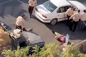 پس از درگیری مأموران شهرداری قزوین با دستفروشان؛ 2 مسئول شهرداری برکنار شدند