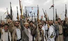 تصویر تابلونوشته در تجمع شبانه؛ خوش به حال یمن که قالیباف، عراقچی و پزشکیان ندارد!
