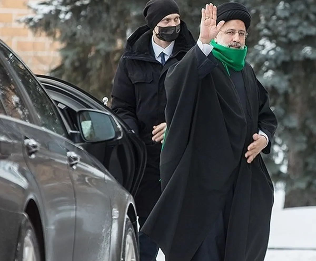 آنچه در سفر رئیسی به مسکو اتفاق افتاد و نیفتاد / تحلیل المانیتور از دیدار رؤسای جمهور ایران و روسیه