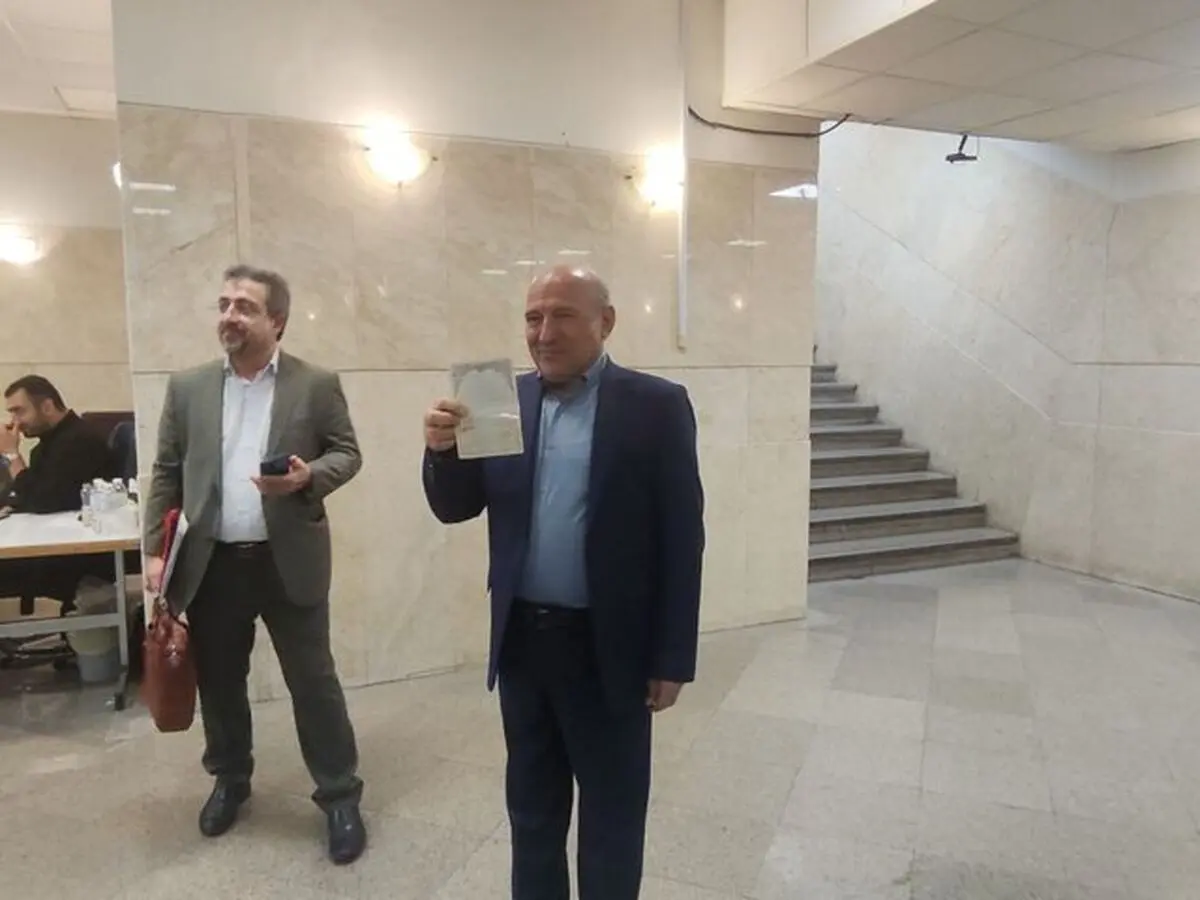 حسین گروسی داوطلب کاندیداتوری انتخابات ریاست جمهوری شد

