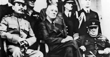 روسیه اسناد جنجالی درباره کنفرانس ۱۹۴۳ تهران را از دسته محرمانه خارج کرد

