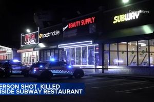یک کشته در پی تیراندازی در فروشگاه زنجیره‌ای در شیکاگو