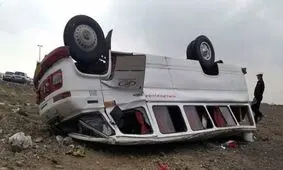 واژگونی مینی‌بوس در محور نیشابور _ مشهد با 16 مصدوم

