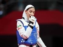 مبینا نعمت‌زاده: جای پدرم بودم محکم‌تر می‌زدم!/ ویدئو

