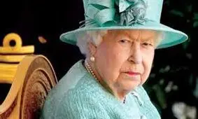 این پسر ۱۹ ساله قصد ترور ملکه الیزابت را داشت/عکس