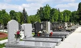 زیباترین متنی که روی یک سنگ قبر دیده شد/ ویدئو