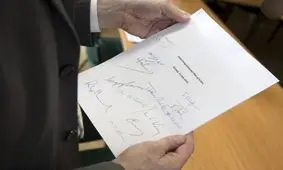 چرا ایران به فعال شدن مکانیسم ماشه پاسخ نمی‌دهد؟ / از بستن تنگه هرمز تا خروج از NPT ؛ همه تهدیدها در حد حرف ماند!