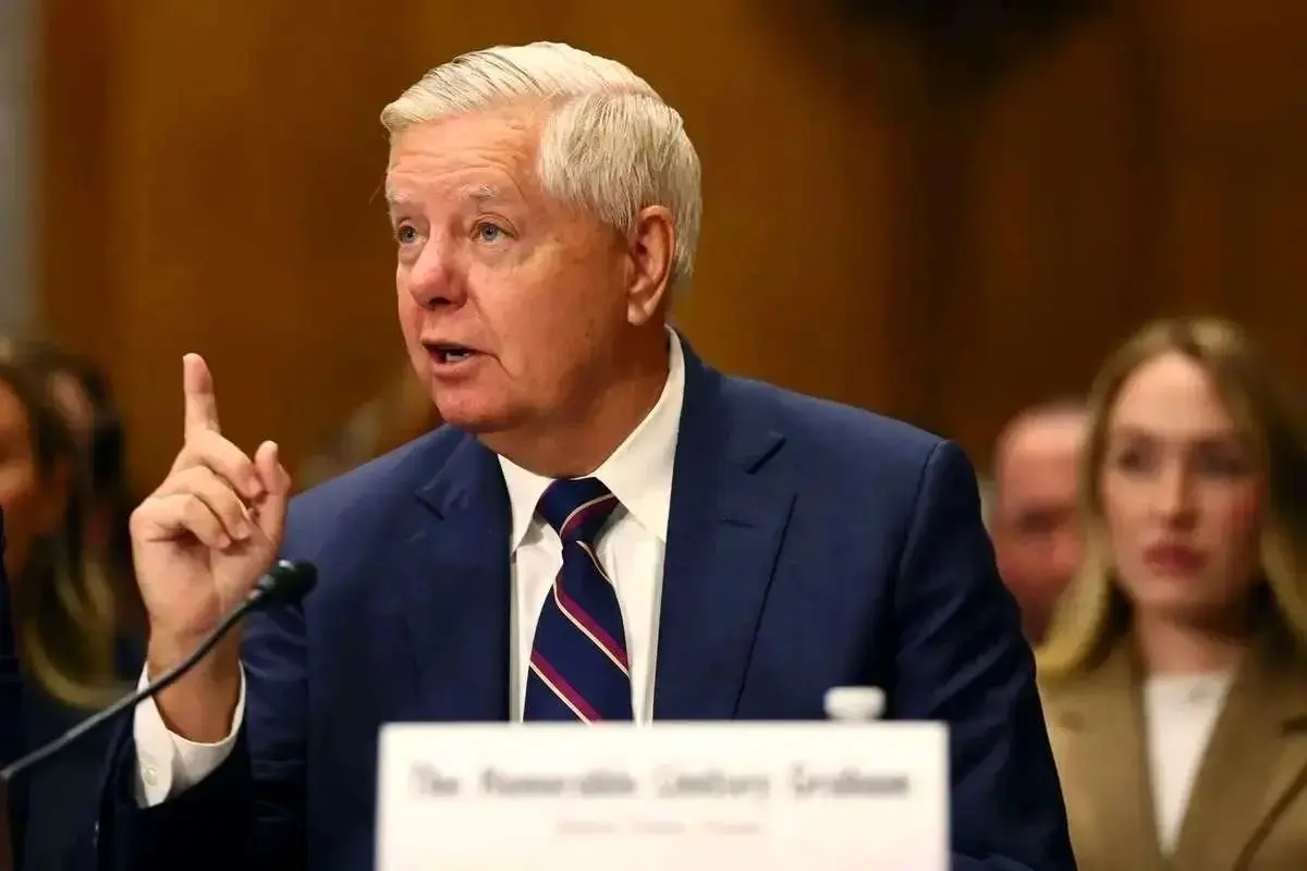 اظهارات سناتور تندروی جمهوری‌خواه درباره جنگ بین ایران و آمریکا/ ویدئو