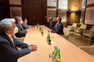 دیدار باقری با وزیر خارجه اتریش در حاشیه مذاکرات وین