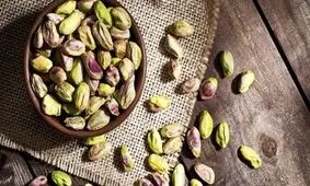 این افراد شب‌ها پسته نخورند!