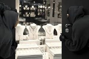 دزدی از جواهرفروشی در شهر سن‌خوزه/ ویدئو