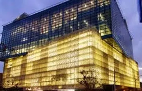 سقف یکی از پاساژهای معروف تهران ریزش کرد/ ویدئو