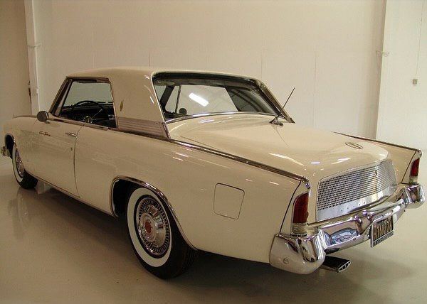 ستاره‌ای از دهه 60: Studebaker Gran Tourismo Hawk 1962