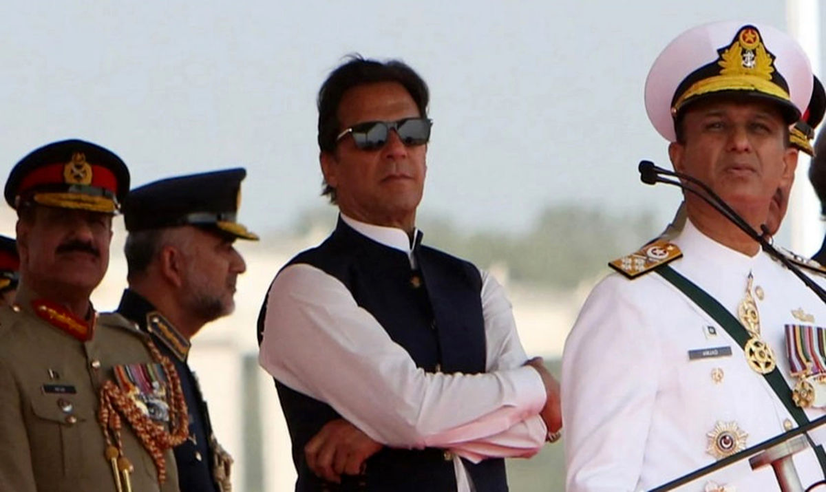 چرا دشمنان عمران خان میخواهند او را ساقط کنند؟