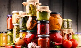 آیا خوردن ترشی باعث لاغری می‌شود؟ /فواید و مضرات ترشی برای سلامتی