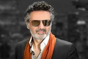 سفر در زمان؛ «نصرالله معین در دوران جوانی، وقتی عینک نداشت»؛ دهه 40