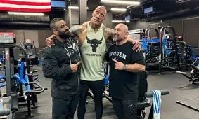 گرگ پارسی در جشن تولد ستاره هالیوود؛ دیدار هادی چوپان و دواین جانسون