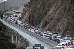 ترافیک سنگین در جاده چالوس، هراز و فشم

