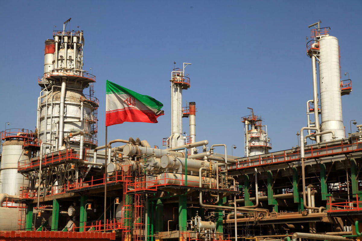  وزارت نفت: پالایشگاه تهران در سلامت کامل است 