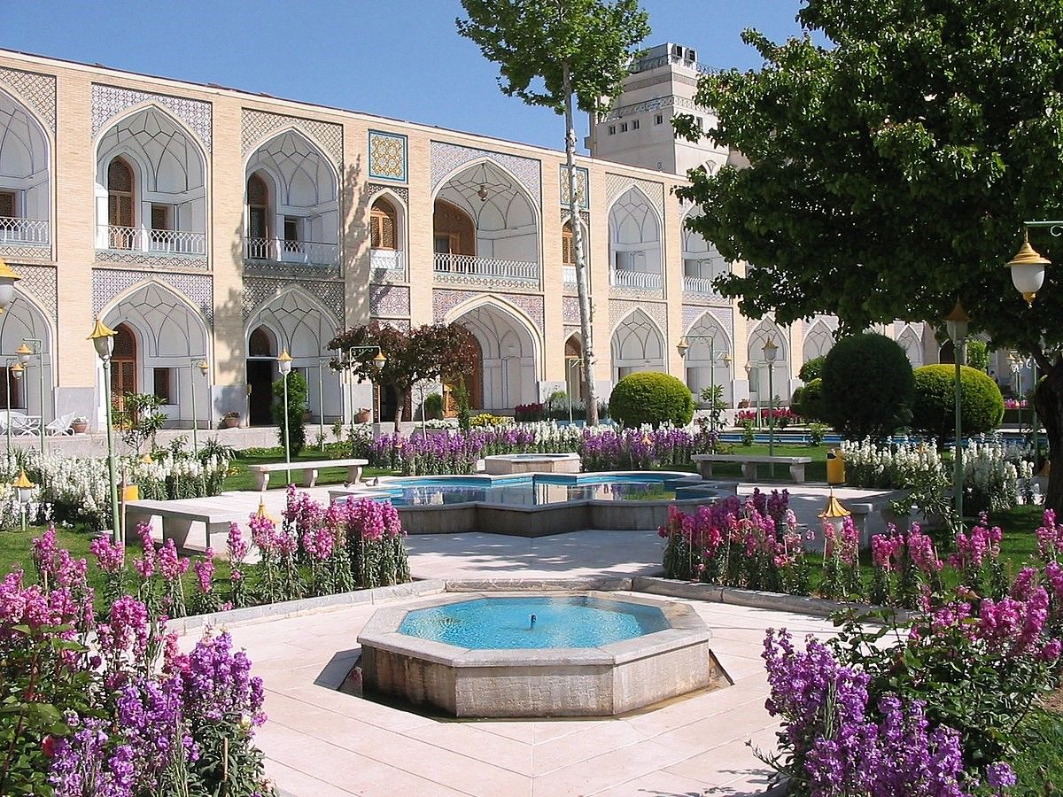 همه چیز درباره هتل عباسی اصفهان