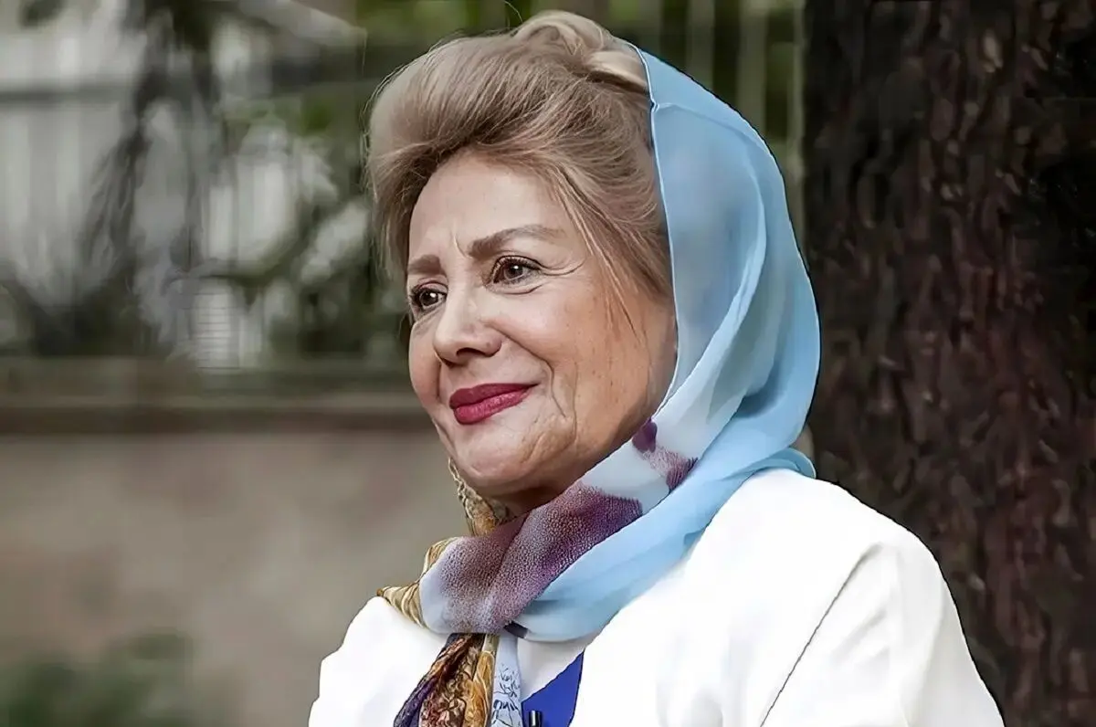 سفر در زمان؛ «تهمینه» در 31 سالگی در کنار «ایرج قادری»؛ سال 1344/ عکس

