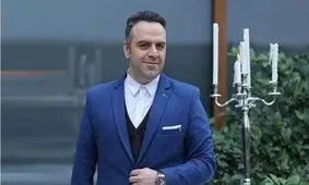 جام قهرمانی پرسپولیس در آغوش هنرپیشه سینما