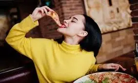 چرا برخی افراد اصلا چاق نمی‌شوند؟