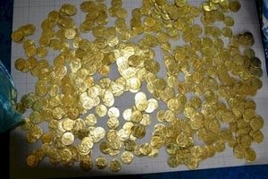 کشف ۸۲۵ سکه تقلبی در الیگودرز
