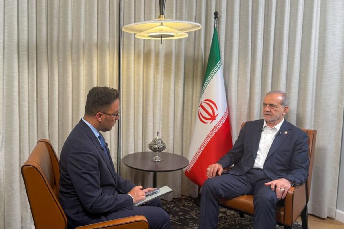پزشکیان: ما آمادگی خود را برای گفتگو با آمریکا اعلام کرده بودیم، اما آنها بودند که نخواستند وارد گفتگو شوند/ در خصوص رقیق‌سازی اورانیوم ۶۰ درصد آمادگی داشتیم در چارچوب همکاری با آژانس یا گفتگوها حل و فصل کنیم
