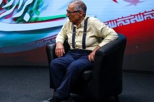 زیباکلام: معتقدم حدود ۷۰ تا ۸۰ درصد مردم ایران خواستار ادامه بقای جمهوری اسلامی نیستند/ اما سوال اینست که چگونه می‌خواهید این نظام را جایگزین کنید؟/ تعجب می‌کنم چگونه شاهزاده کنار آمریکا و اسرائیل ایستاد/به آقای میرحسین موسوی می‌گویم که رفراندوم شدنی نیست