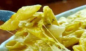 طرز تهیه پاستا یا ماکارونی با سس بشامل عربی