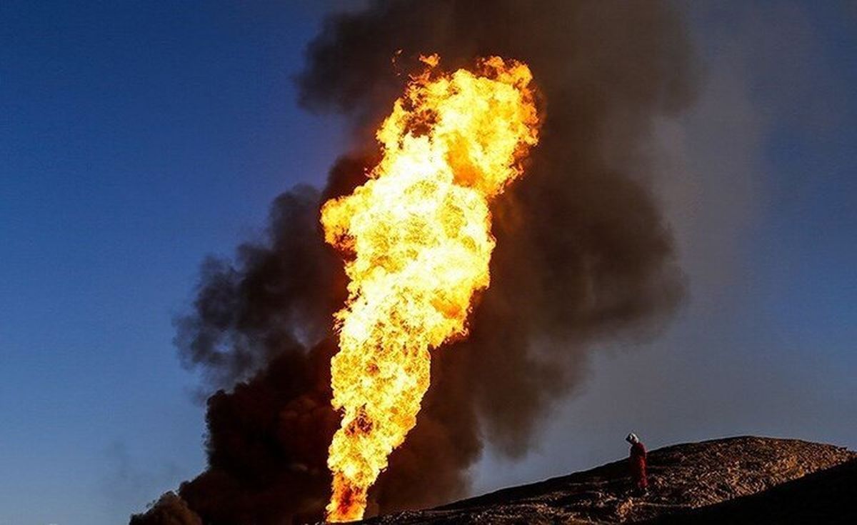 جزییات و علت وقوع آتش‌ سوزی در میدان نفتی شادگان/ ویدئو