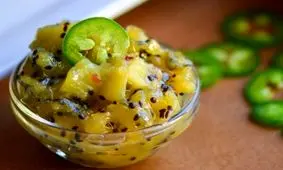 طرز تهیه ترشی کیوی