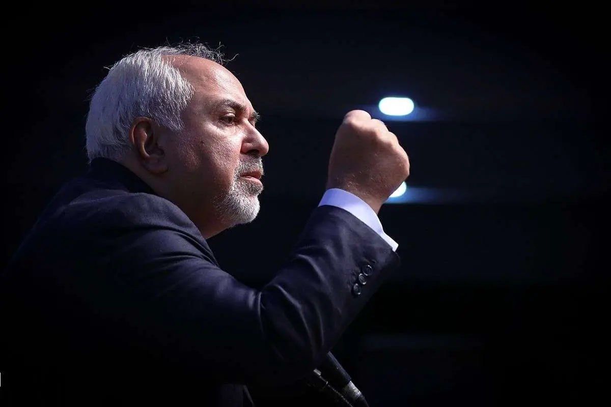 ظریف در هشداری: زمان به نفع ایران نیست/ شاید ماه های آینده برای مذاکره بهتر از امروز نباشد/ راه‌حل، مذاکره مستقیم درباره اختلافات با آمریکا است