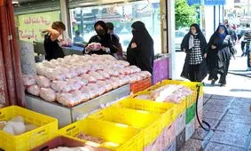 گویا ما در یک کشور زندگی می‌کنیم، مسئولان در کشوری دیگر!/ گرانی، هر دم بیشتر و بیشتر می‌شود

