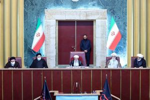 حضور حسن روحانی در دهمین اجلاسیه رسمی پنجمین دوره مجلس خبرگان رهبری/ عکس

