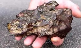 قیمت شهاب سنگ «سریال پایتخت» چقدر است؟ کجای ایران بیشترین شهاب سنگ سقوط می‌کند و چطور بفروشیم؟