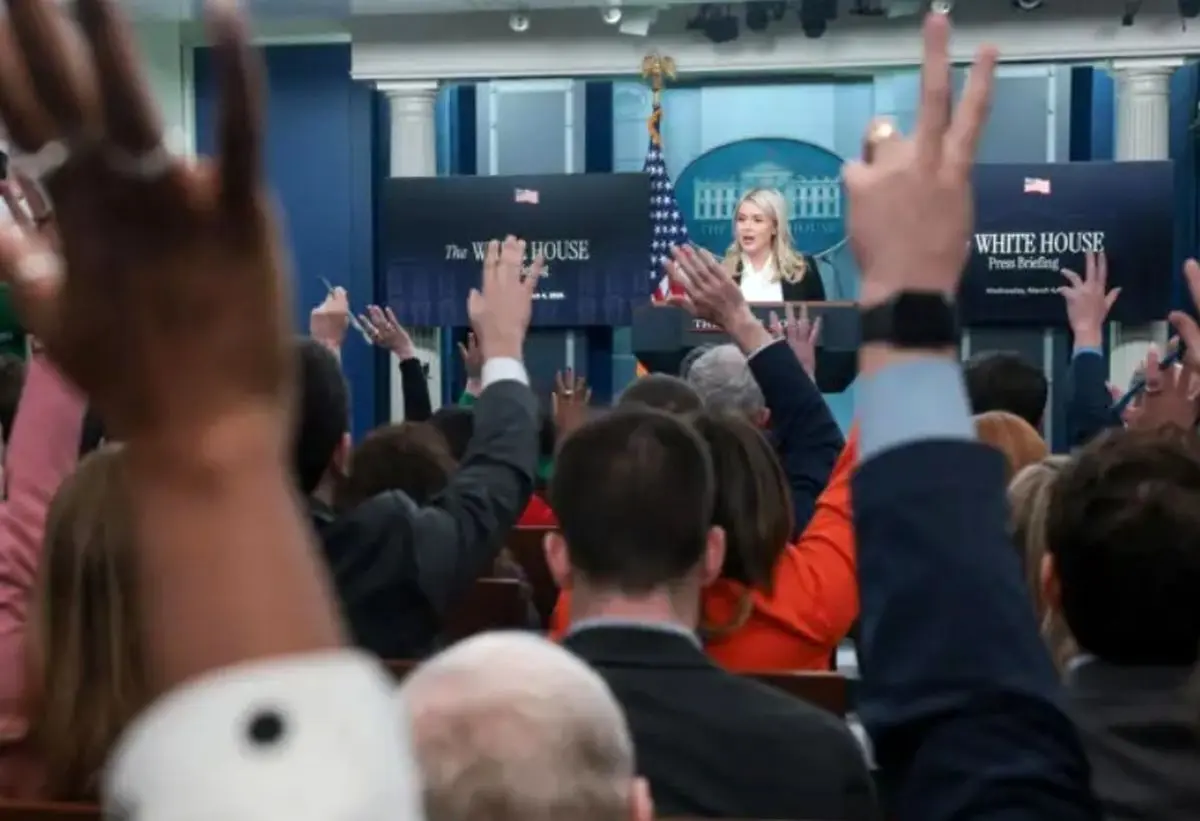 ادعای سخنگوی کاخ سفید: ترامپ با مسلح کردن کردها موافق نیست!