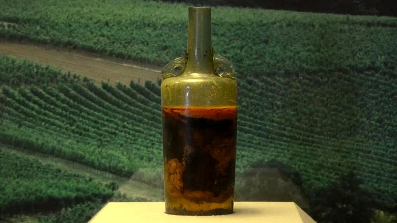 بطری شراب «اشپیر» متعلق به سال حدود ۳۲۵ میلادی 