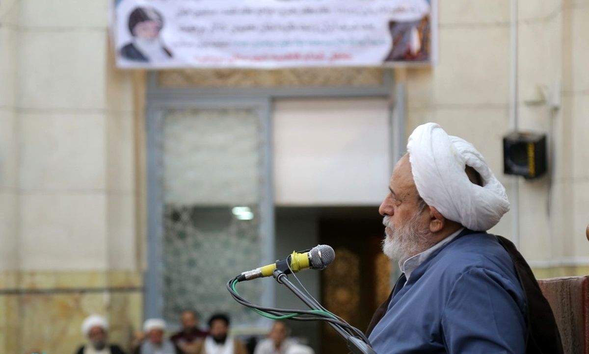 حسین انصاریان: نماز جماعت در کشور به خط پایان رسیده است