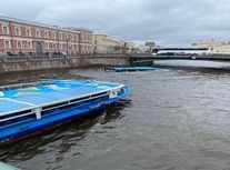 سقوط اتوبوس به رودخانه در سن پیترزبورگ/ ویدئو