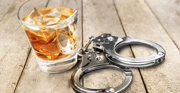 بازداشت ۷ بازیگر سرشناس‌ با ۳۸ لیتر مشروب