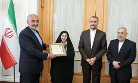 مدیرکل تشریفات وزارت خارجه برکنار شد؟!

