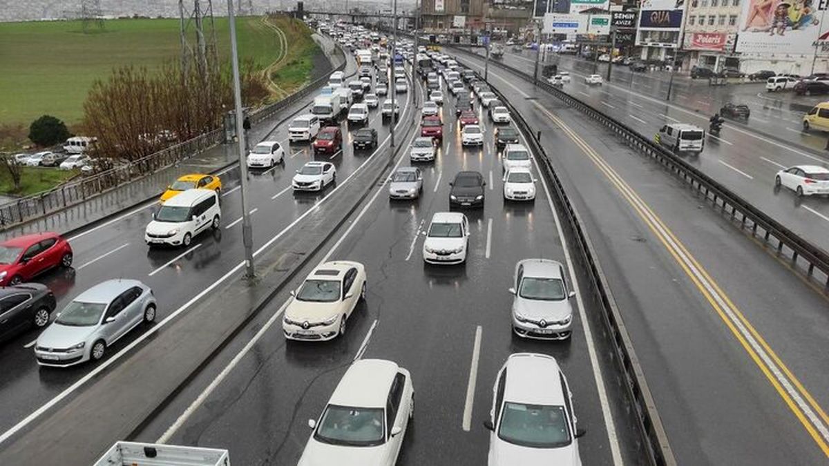 اعلام آمار ترسناک تعداد خودروها و موتورسیکلتهای بدون بیمه در ایران