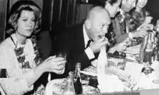 بازیگر مشهور هالیوود در تهران چلوکباب خورد